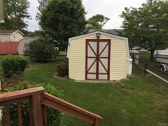 2nd image of 32813 Elizabeth Dr