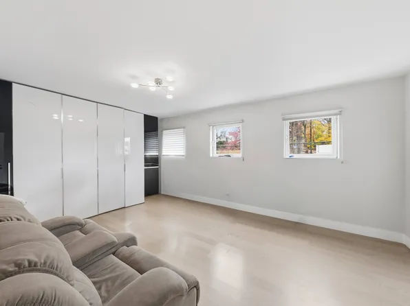 186 Flagg Place image 17 of 45