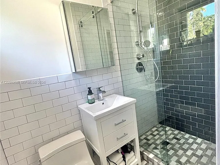 416 Bayberry Dr — Photo 10
