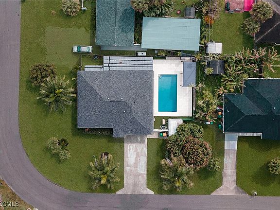 2nd image of 4100 29th Pl SW