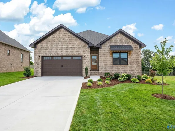 100 Krimson Cir, Albertville, AL 35951