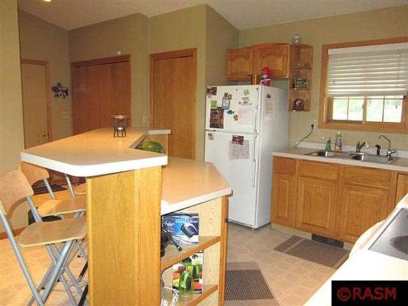 5th image of 47942 Area View Dr