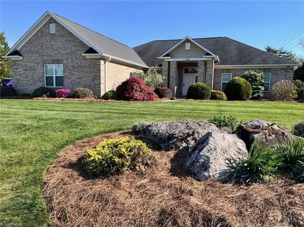 7490 Birchbend Ln, Lewisville, NC 27023