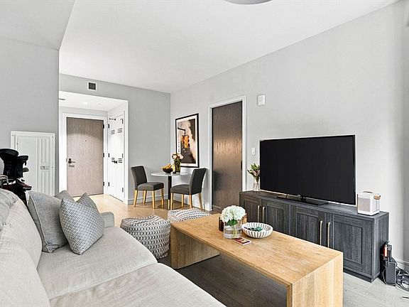 4th image of 55 Lagrange St #802