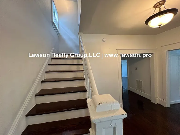1208 Chapman Ave SW — Photo 22