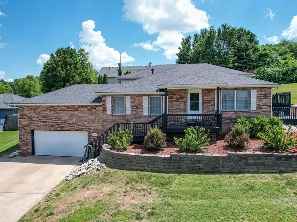1524 W Pheasant Run Street, Springfield, MO 65810