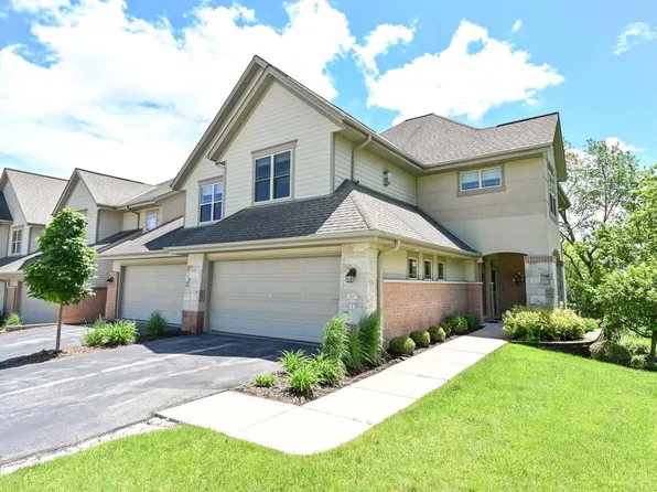 18875 Eagle DRIVE #202, Brookfield, WI 53045