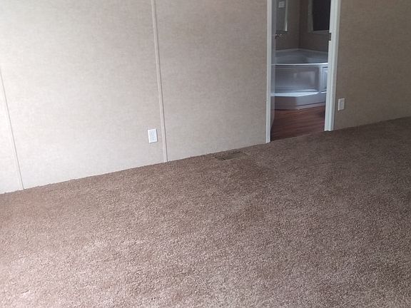 5th image of 660 Santana Dr