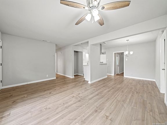 5th image of 4342 DESERT VIEW DR