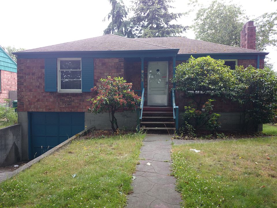 2nd image of 933 NW Market St