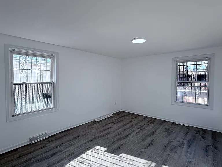 5 Chopin Ct #2 — Photo 9