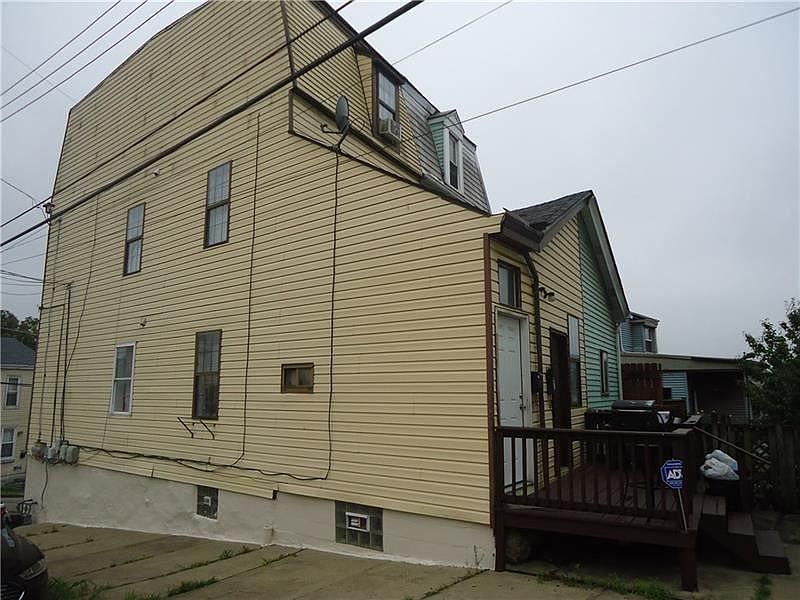 2nd image of 819 McCandless Ave