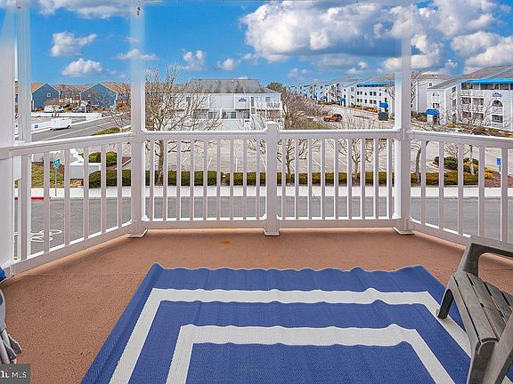 2nd image of 12300 Jamaica Ave Unit 307