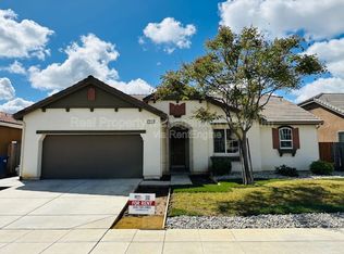 7605 E Giavanna Ave, Fresno, CA 93737