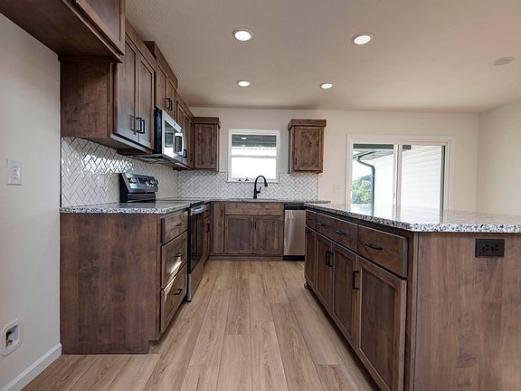 6th image of this home