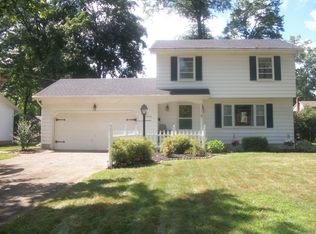 3949 Claridge Dr, Youngstown, OH