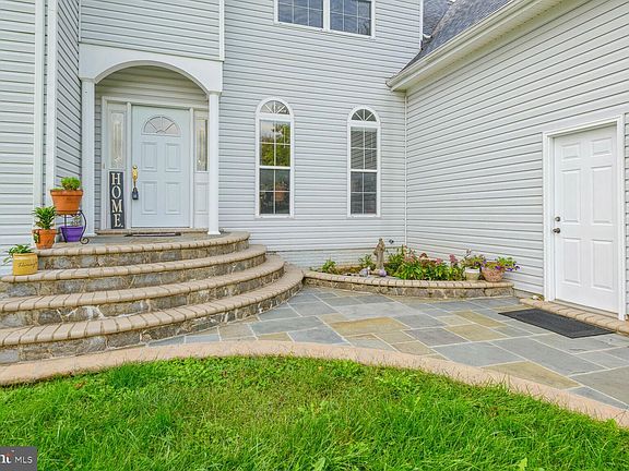 5th image of 4232 Lawnvale Dr