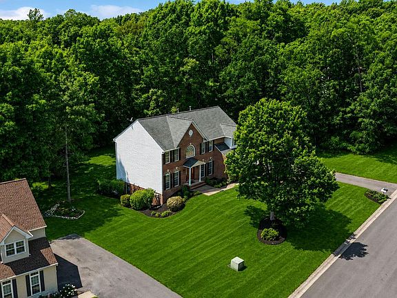 3rd image of 12814 Willow Point Dr