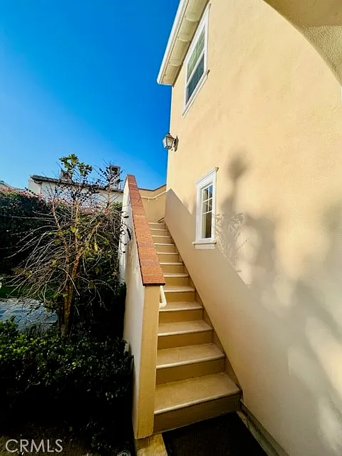Studio, 492 sqft, $2,675 — Photo 2