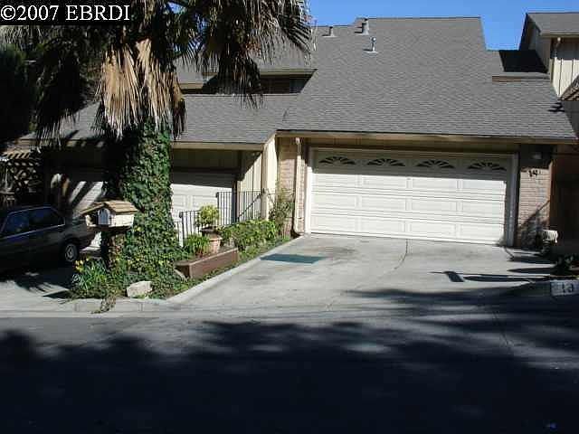 1st image of 19 Quail Hill Ln