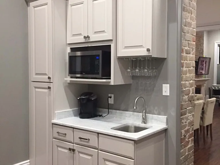 2124 Baronne St — Photo 11