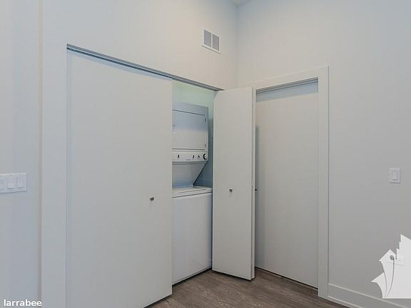 5th image of 855 N Larrabee St #1514