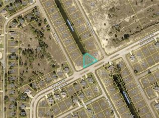 1105 N Gator Cir, Cape Coral, FL 33909