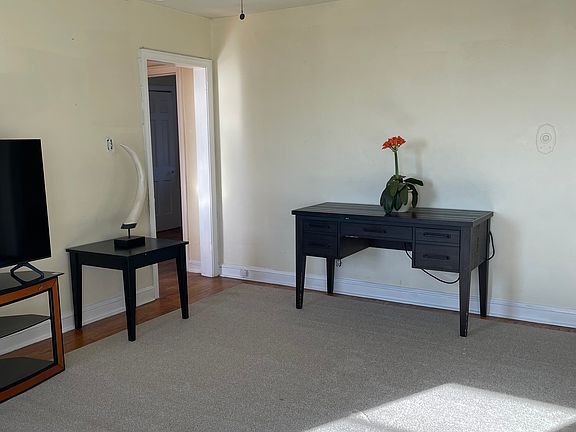 2nd image of 2901 N Broom St APT 1