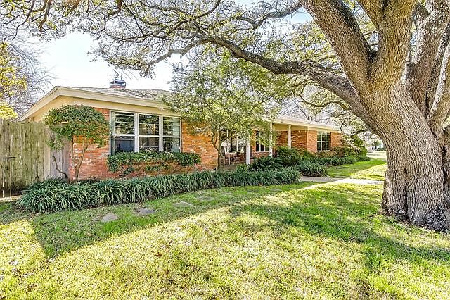 1st image of 6905 Camino Ct