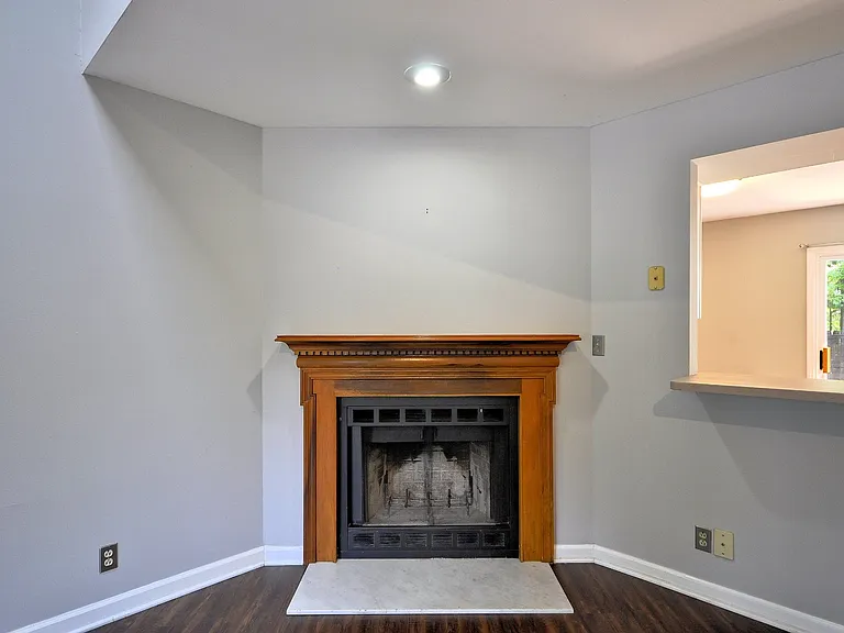 112 Azalea Ct — Photo 6