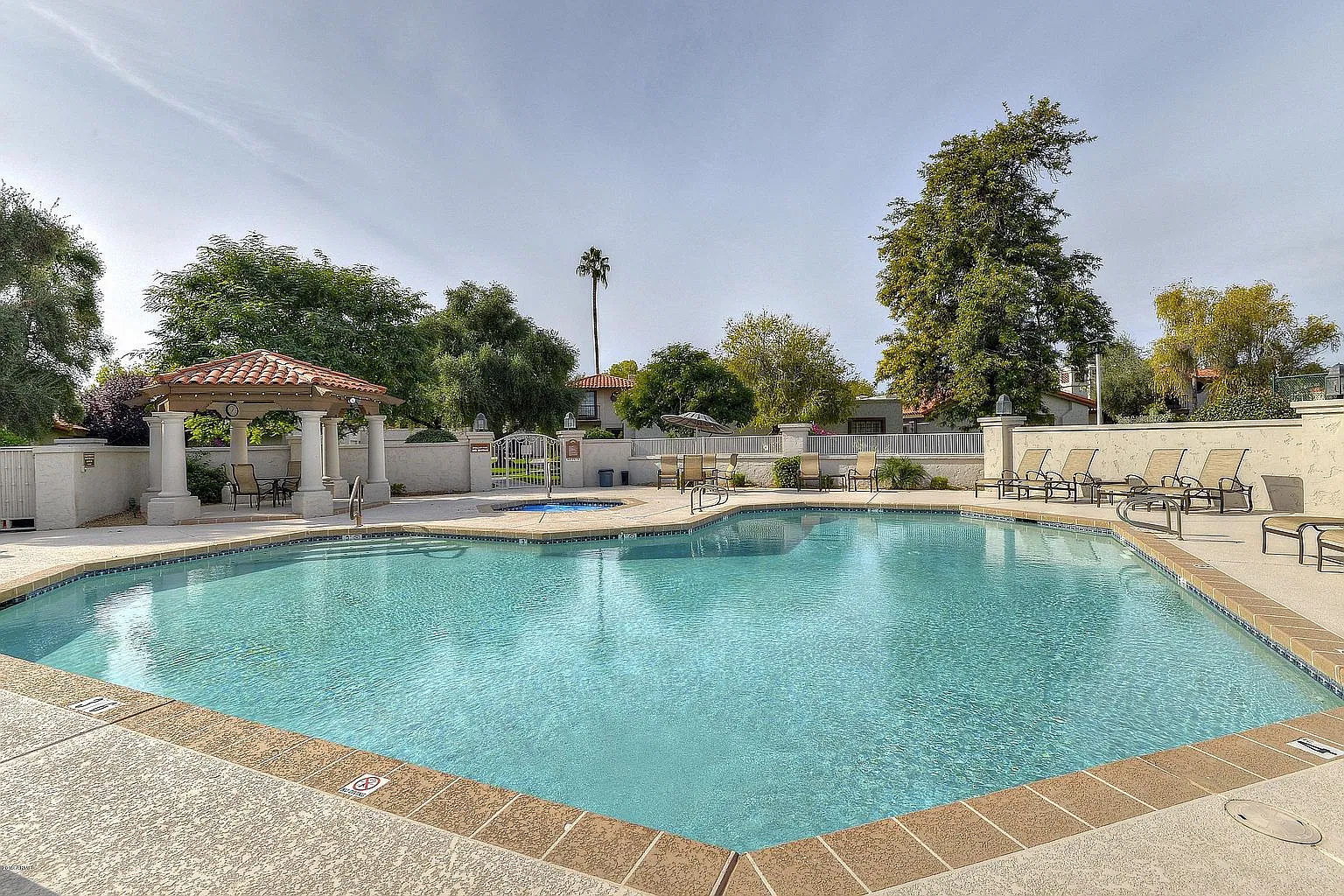 3 bed, 2.5 bath, 1742 sqft, $3,100 — Photo 4