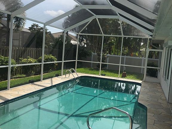 3rd image of 2304 SW 53rd St
