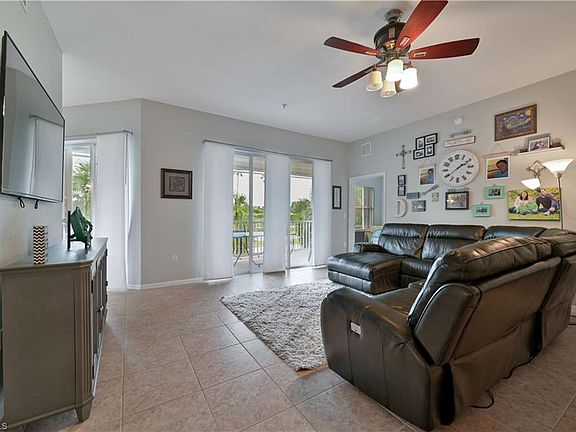 5th image of 9220 Belleza Way APT 202