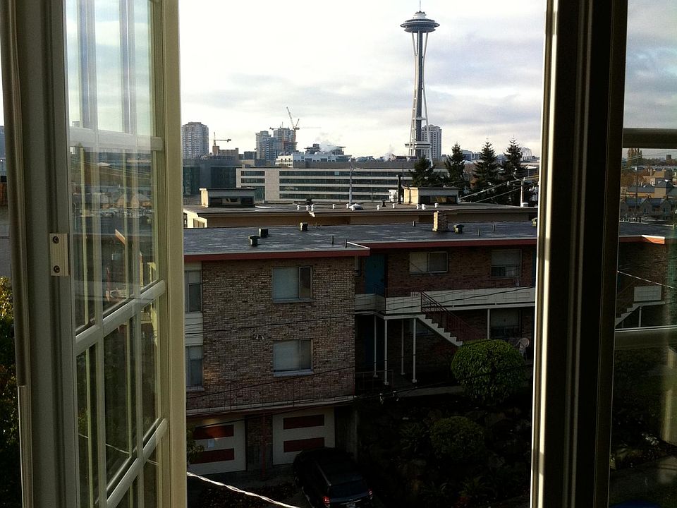 Sweeping View of the Space Needle and Downtown