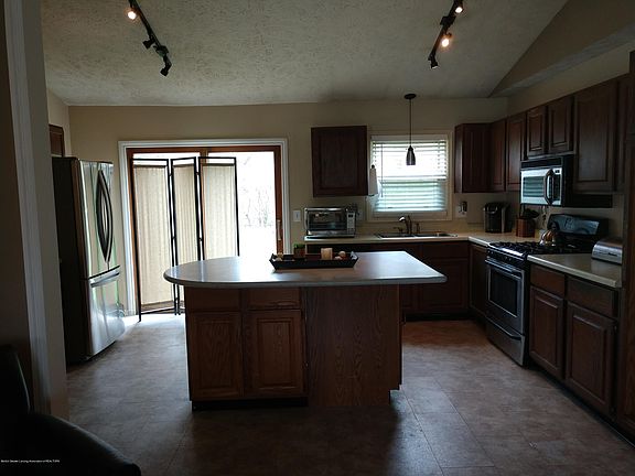 3rd image of 2509 E Provincial House Dr