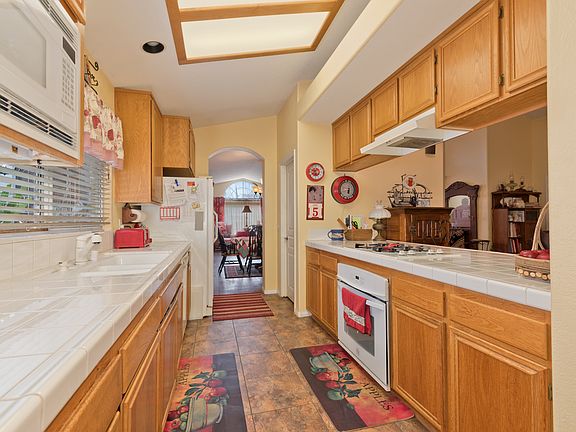Gourmet Kitchen