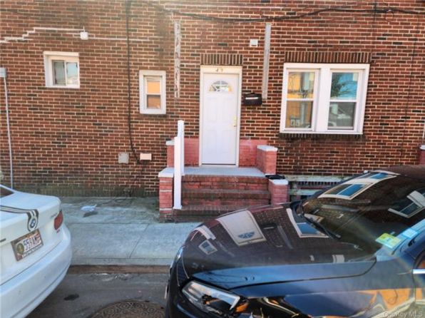49 Roger Ave