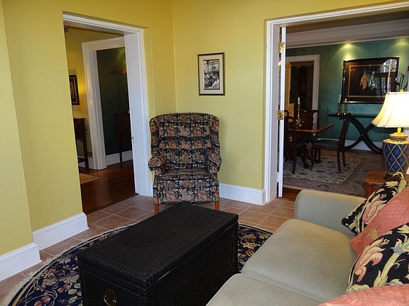 5th image of 407 N Allen Ave