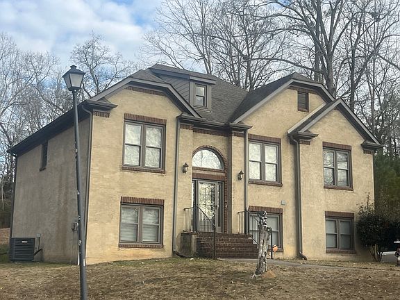 3rd image of 105 Cottage Ln