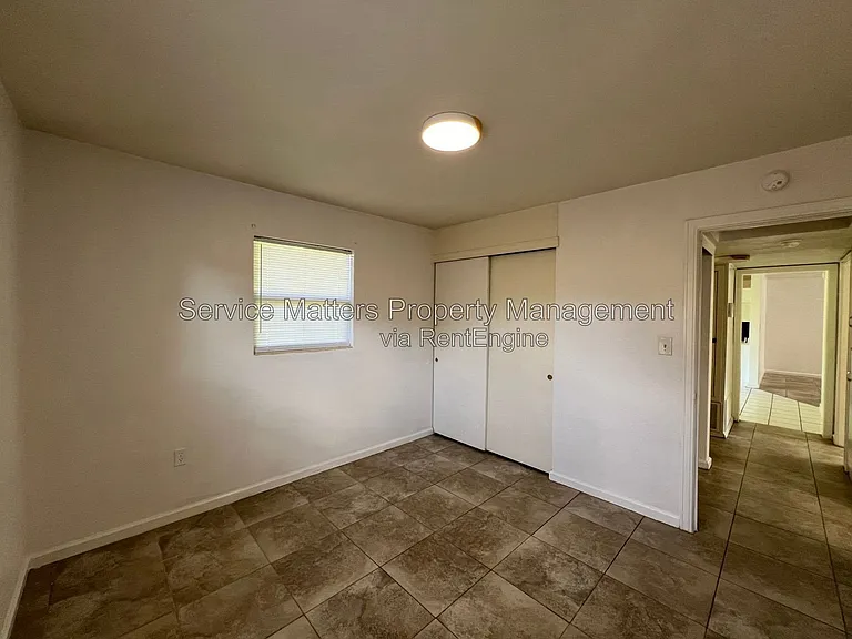 121 Berkley Dr — Photo 14