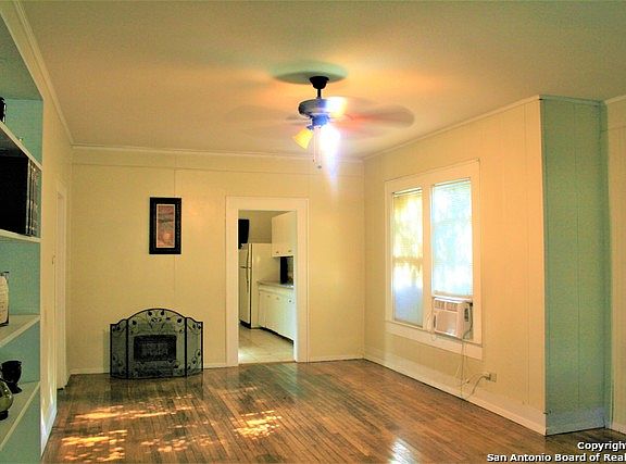 2nd image of 1806 Pasadena