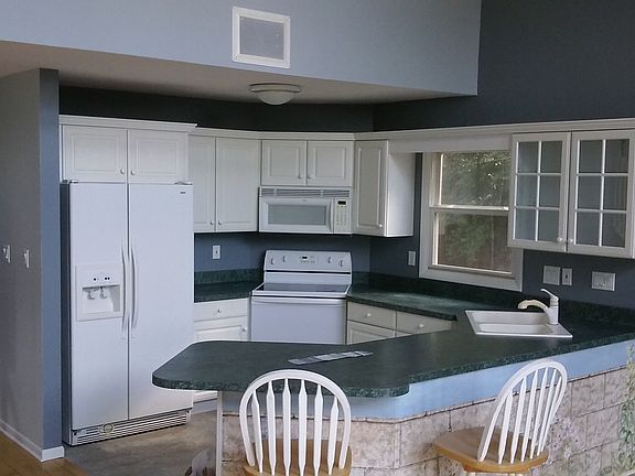 2nd image of 13832 Grandview Dr