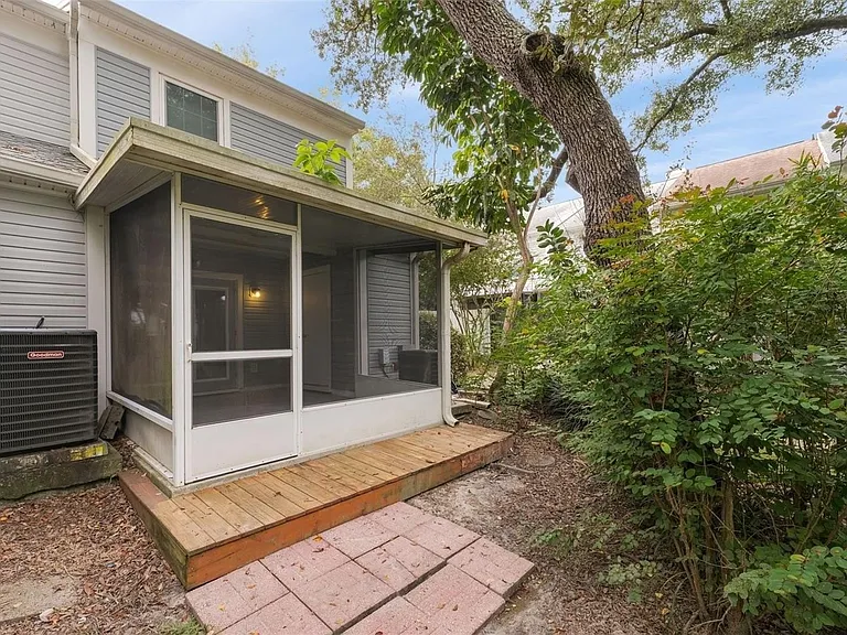 5902 Stratton Park Dr — Photo 23