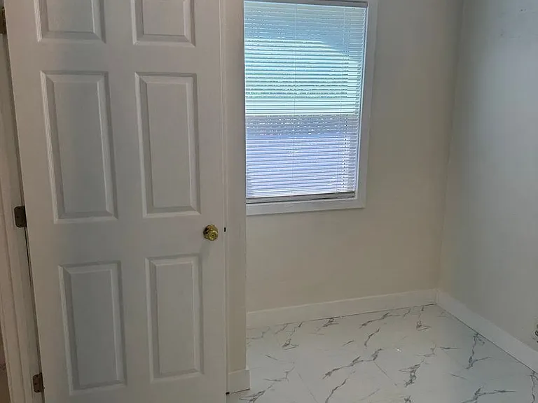 819 S Cypress Ave — Photo 14