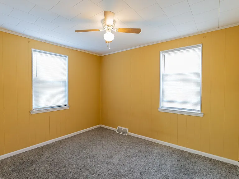 7101 Dorel St — Photo 18