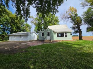 26245 800th Ave, Albert Lea, MN 56007