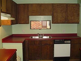 5th image of 4007 E 4th St