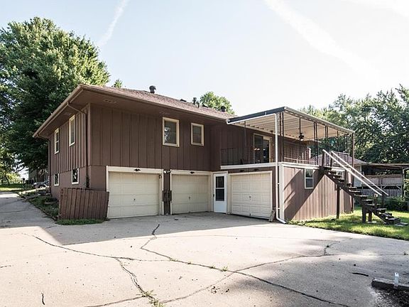 3rd image of 6619 Sewell Ave