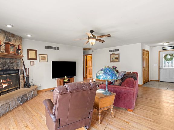 5th image of 2383 N 4070th Rd