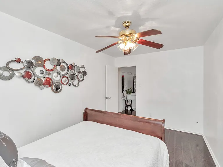 7327 Enchanted Creek Dr — Photo 24